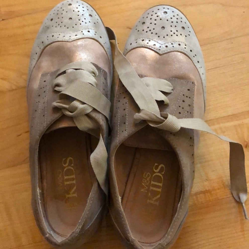 Brogue kids shoes